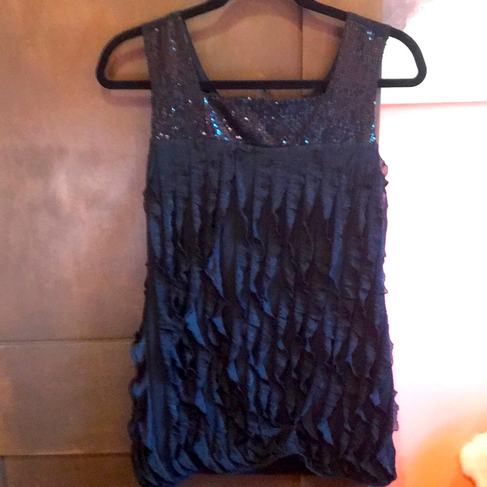 Women’s black tank top